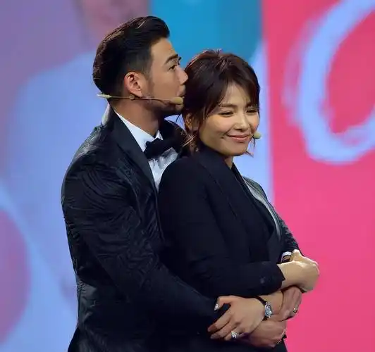 "硬汉杨烁为何突然淡出视线?一探究竟背后的真相!"_形象_妻子_观众