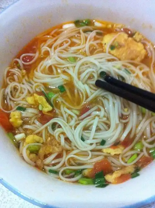 西红柿鸡蛋面的做法_【图解】西红柿鸡蛋面怎么做好吃_luoiyyya_家常
