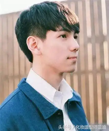 高中生男生发型,高中男生长发发型(冬季高中男生留什么短发发型帅气