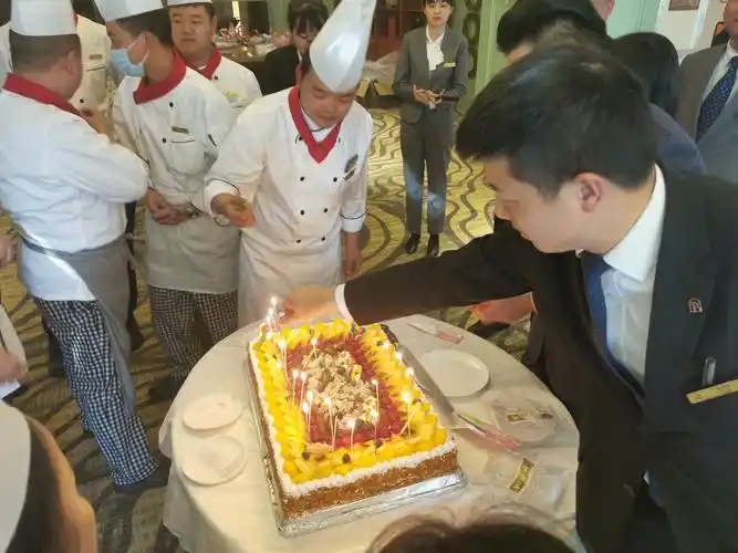 遵义贵州饭店为职工过生日