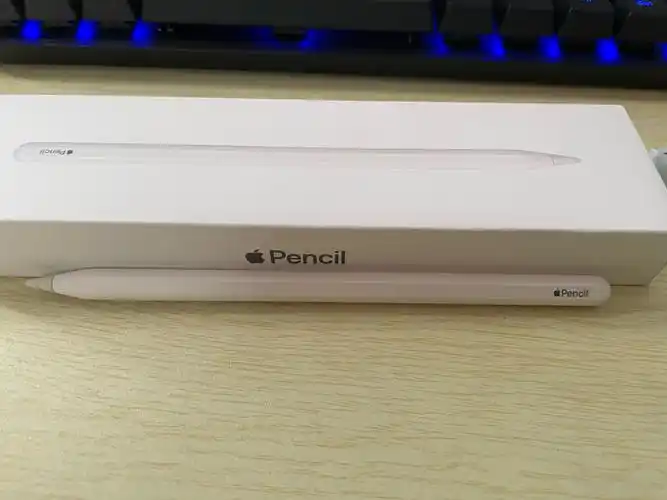 出个二代applepencil箱说全还有一个月ac