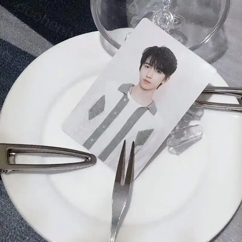 贺峻霖.#贺峻霖  #杂图   "353936 383635 - 抖音