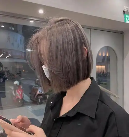 夏日一刀切短发经典bobo头