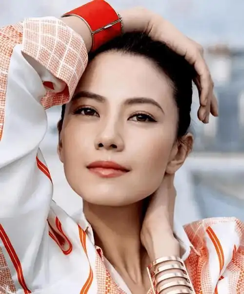 原创别再削尖骨头动脸了这5位女星告诉你方脸才大气耐看且抗老