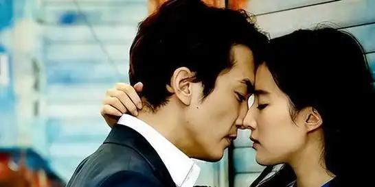 凭"小龙女"一角走红,长相极佳的刘亦菲为何单身至今?