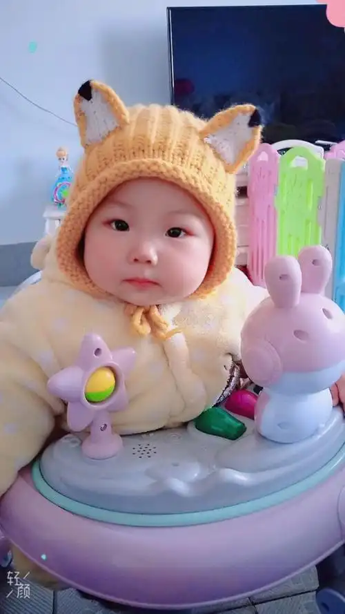 小宝宝,一转眼就快九个月,希望你平平安安,健健康康,快快乐乐的.