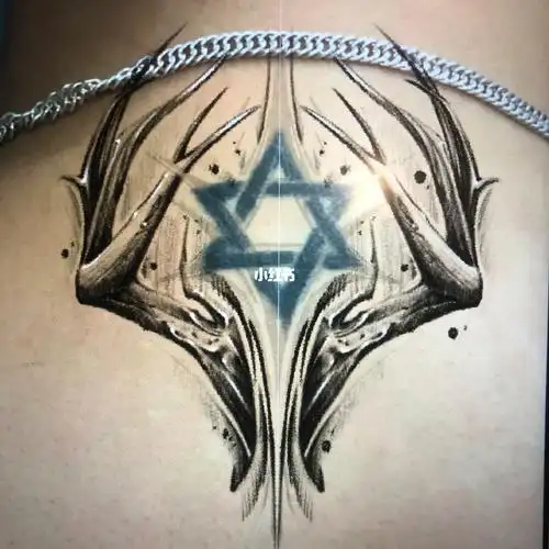 鹿角纹身鹿纹身