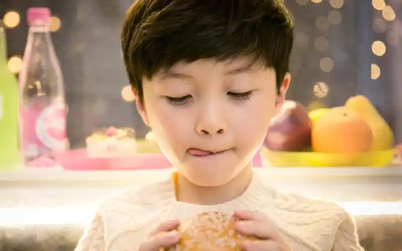 00后萌娃石悦安鑫高清壁纸下载