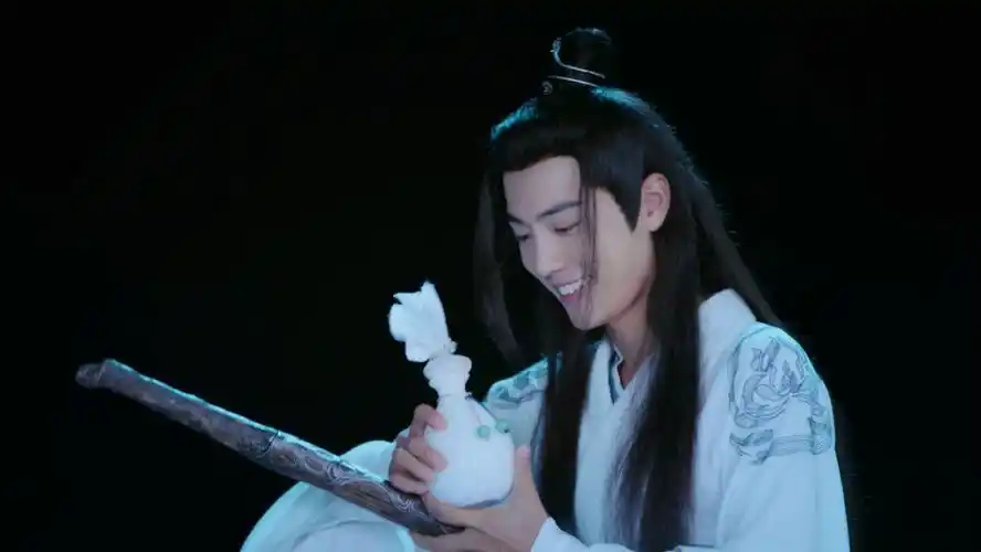 抗住了穿白大褂的顾魏却扛不住吹笛子的魏无羡!