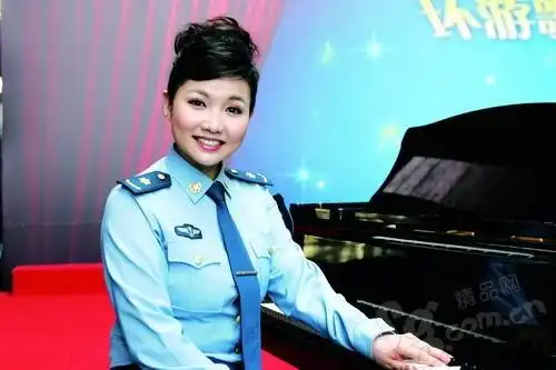 "江姐"王莉:我的目标就是美声时尚化(组图)