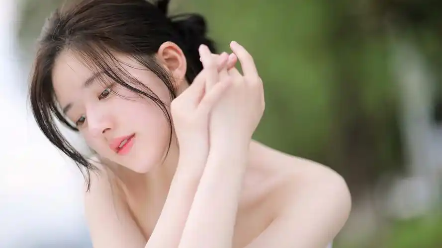 香肩壁纸 赵露思图片