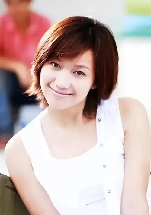 1994年,36岁的王朔与20岁的徐静蕾邂逅相恋.