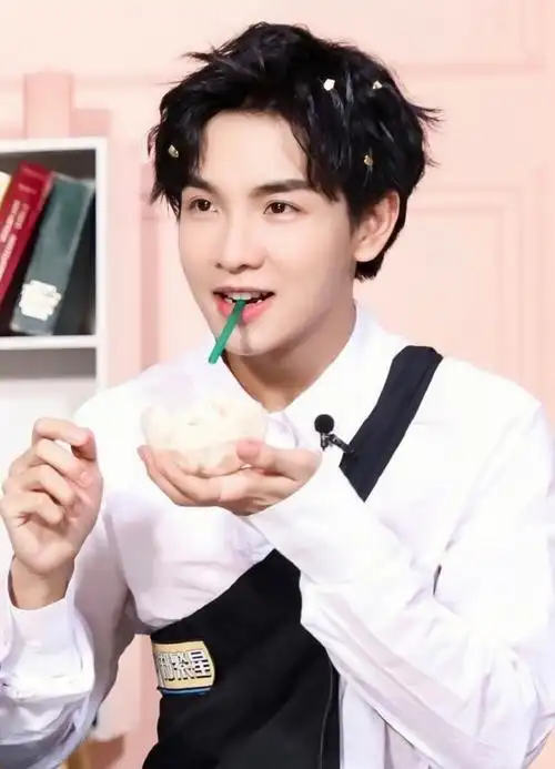 郑繁星 - 堆糖,美图壁纸兴趣社区