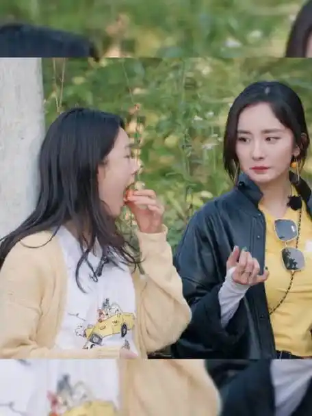 杨幂赵今麦草莓耳环