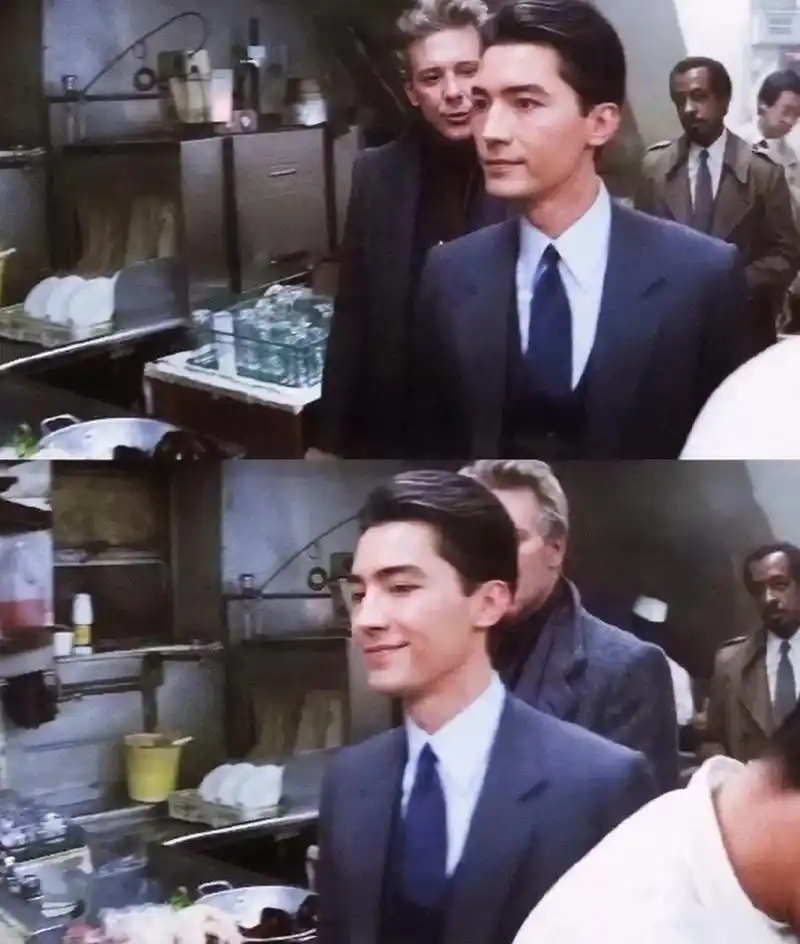 亚洲最帅男人"尊龙"近照曝光,一生无父无母无妻无子,年轻时那张脸能