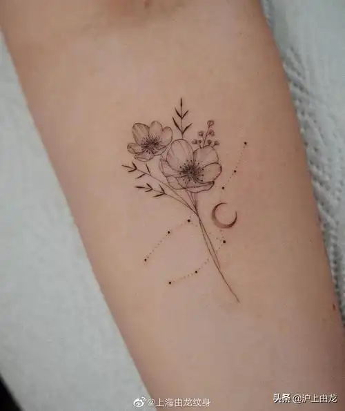 女生小清新纹身图案