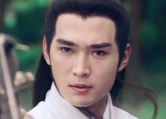 焦恩俊被前妻戴帽子,为孩子净身出户,古装男神为何如此凄凉_黄婉琳