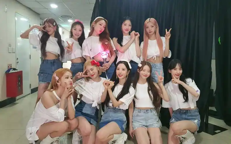 【宇宙少女】2022单独演唱会《wonderland》舞台day1高清饭拍合集