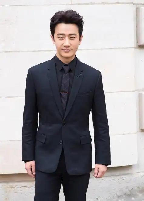 黄轩资料个人资料,黄轩,本文共(3737字)