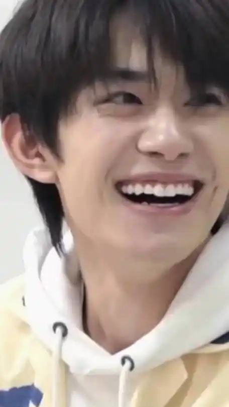 易烊千玺vlog i人常态