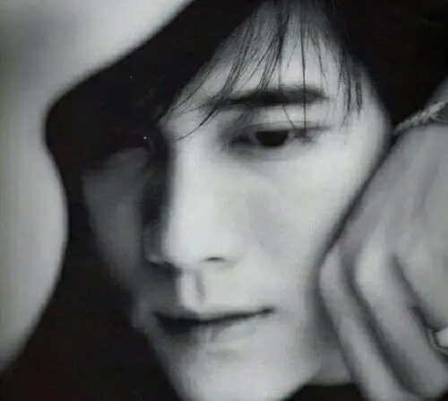 p>郭富城(aaron kwok),1965年10月26日出生于中国香港,祖籍广东东莞