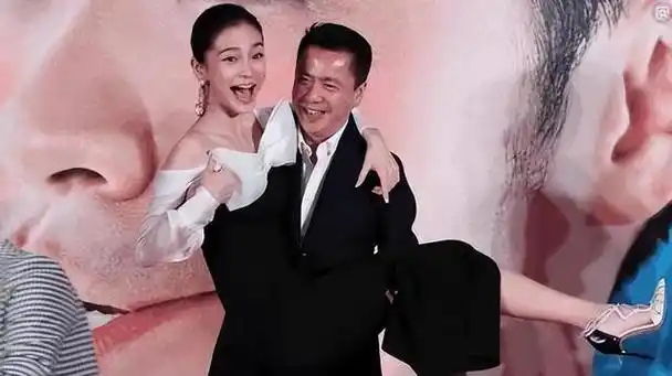 2011年,王中磊与霍思燕的绯闻传言变得越来越引人注目.