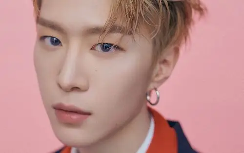 范丞丞时尚杂志写真图片桌面壁纸