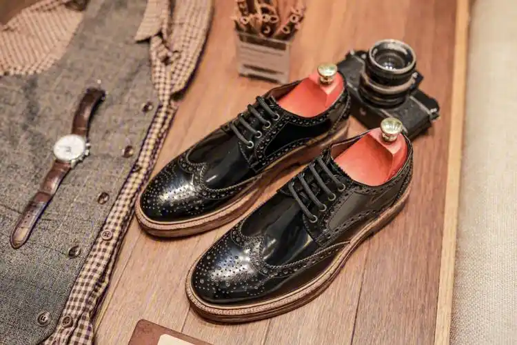 布洛克雕花拼色漆皮英伦风潮流皮鞋