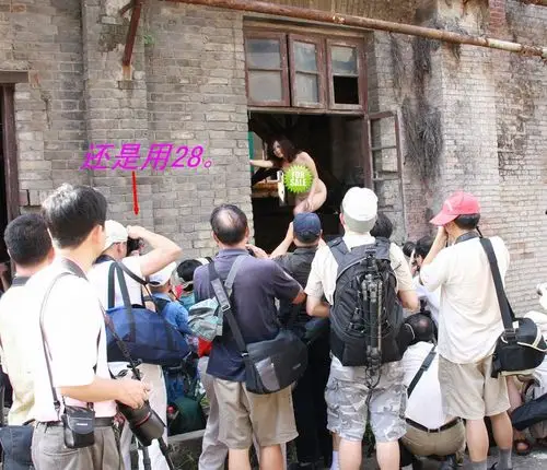 28一枝独秀---人体外拍中的表现