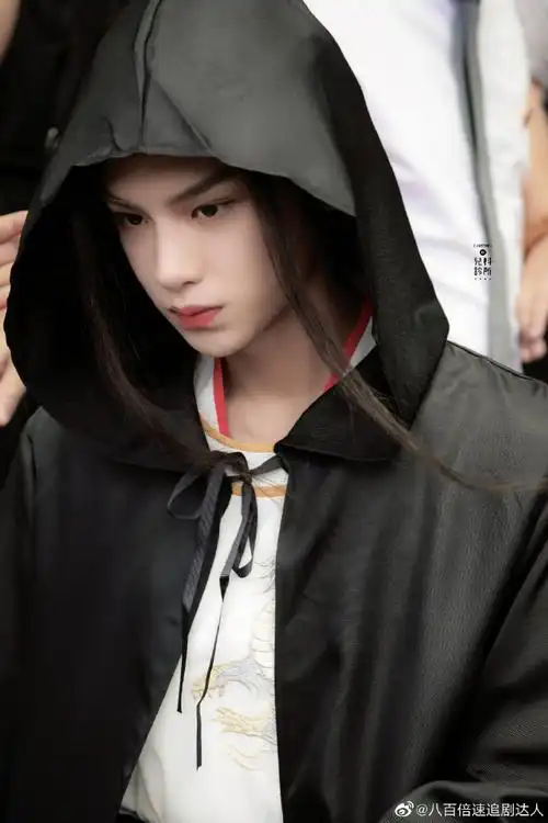 justin黄明昊密室大逃脱#黄明昊《密室大逃脱》剧照91,小贾古装好