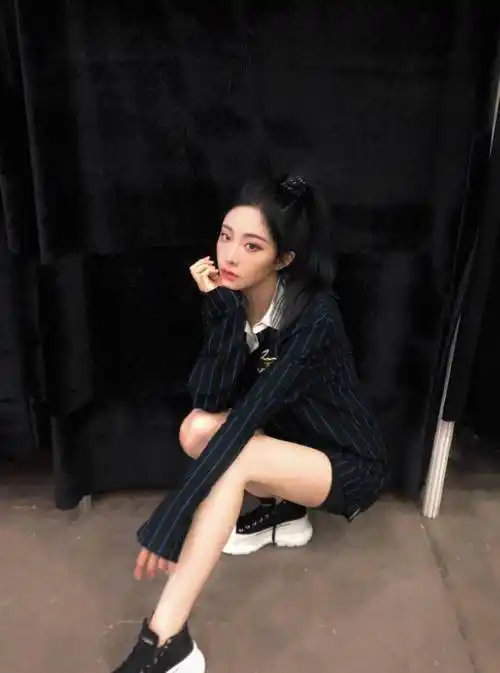 喻言是端水大师?