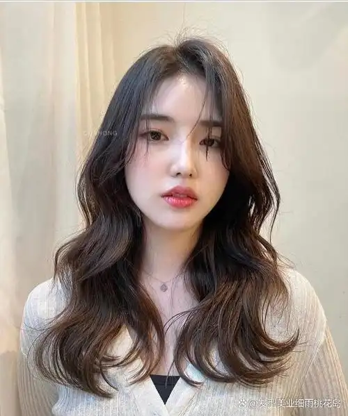 中长发烫s卷真的很显温柔,没有小卷这