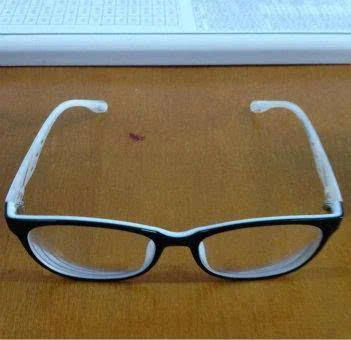 "眼镜被收走"高考女生 希望教育部门公开道歉(1)