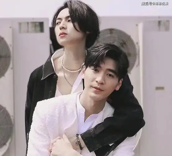 这是一部台剧,我还是强烈安利剧中的立呈cp啦,不是因为不喜欢永幸哦