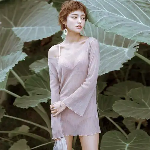 相见欢-w小调bikini性感小胸聚拢比基尼三件套保守长袖游泳衣女