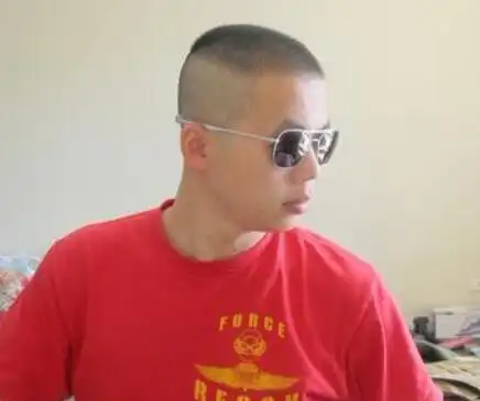 军人锅盖头发型图片