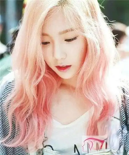 【图】2021染发流行樱花粉 樱花粉染发效果图_时尚发型_发藏网