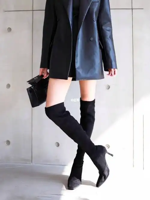 听说穿上过膝靴就变辣妹71