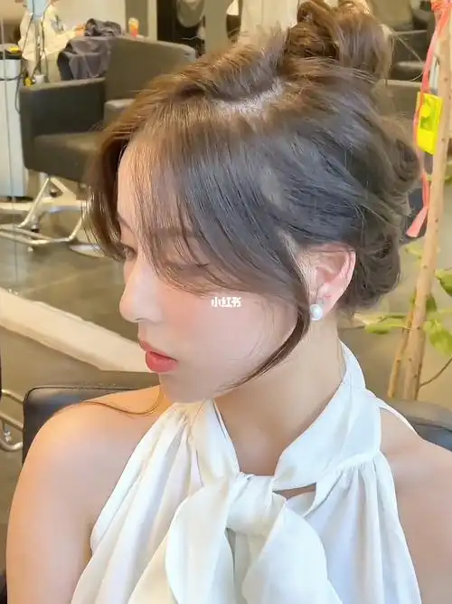 法式八字刘海法式空气刘海