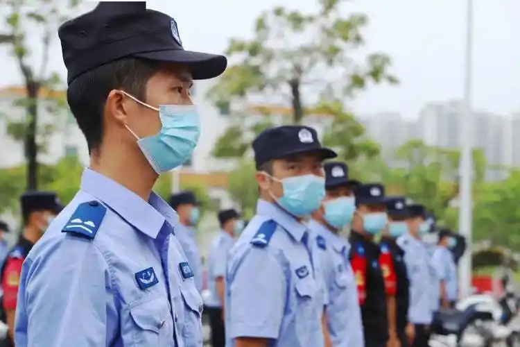 这里的辅警换装授衔啦!_台山市_基层工作_警营