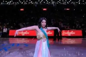 好看不篮网啦啦队全新演绎李斯丹妮艾菲单曲十面埋伏