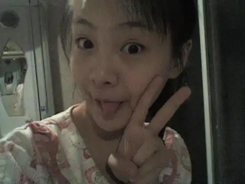 郑爽小时候的照片有没