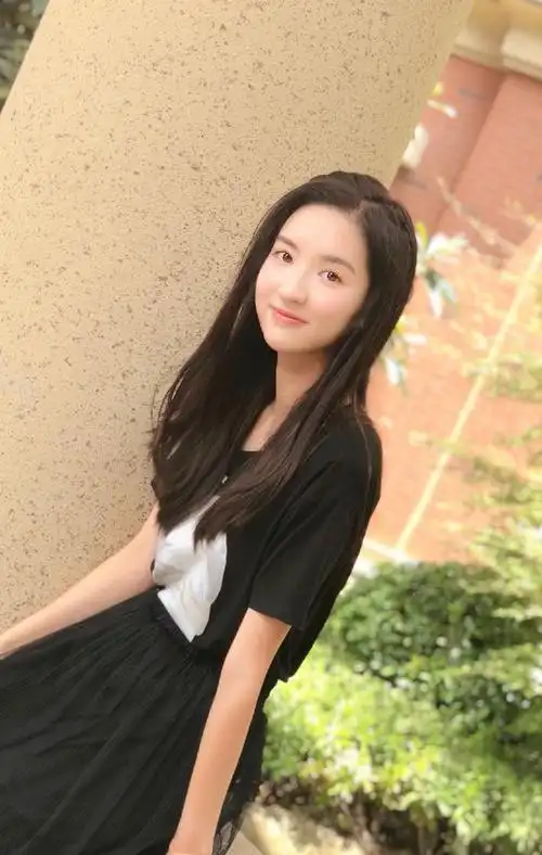 王玉雯清纯可爱生活照图片