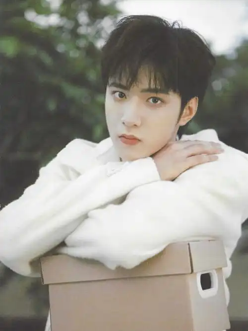 和刘耀文一起拥抱春天