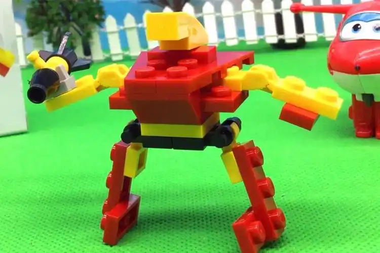 超级飞侠乐迪拼装岩浆战士积木玩具