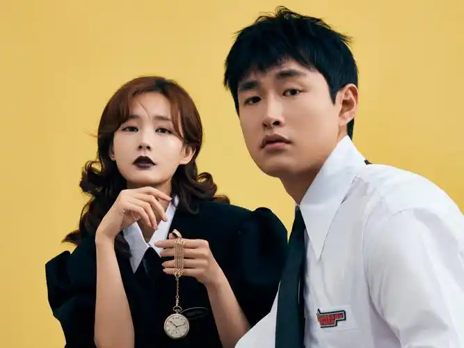 王彦霖刚和李一桐炒完cp,今又官宣恋情,女友是《爱情公寓》的她_腾讯