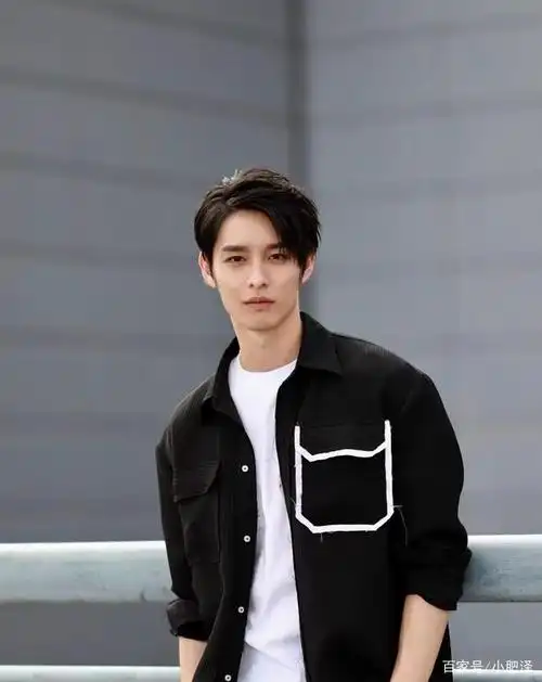 曹佑宁帅气图片