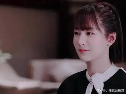 杨紫佟年同款编发教程中短发对姐妹可以学起来