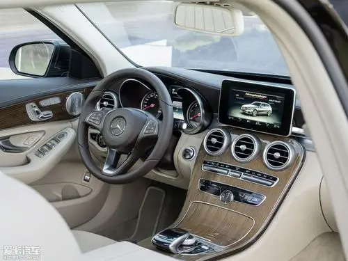 【2014款奔驰c级旅行车c200_中控区_4/12张图片】_汽车图片大全_爱卡