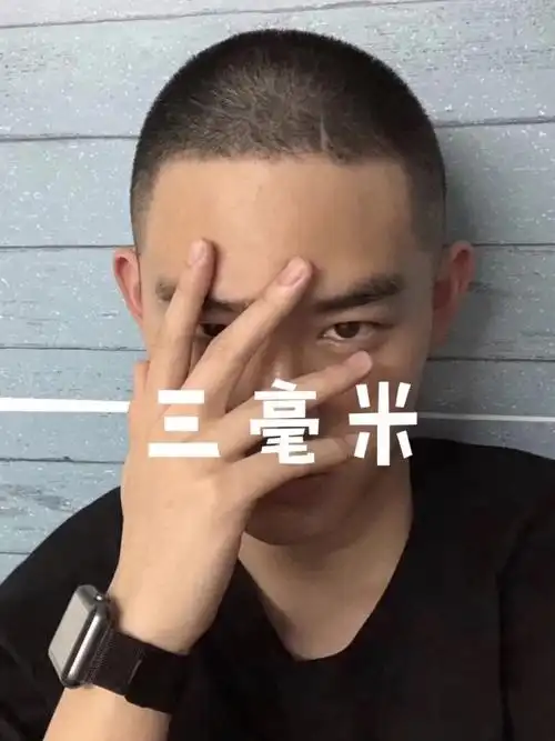 潮剪男明星剃寸头后让人移不开眼